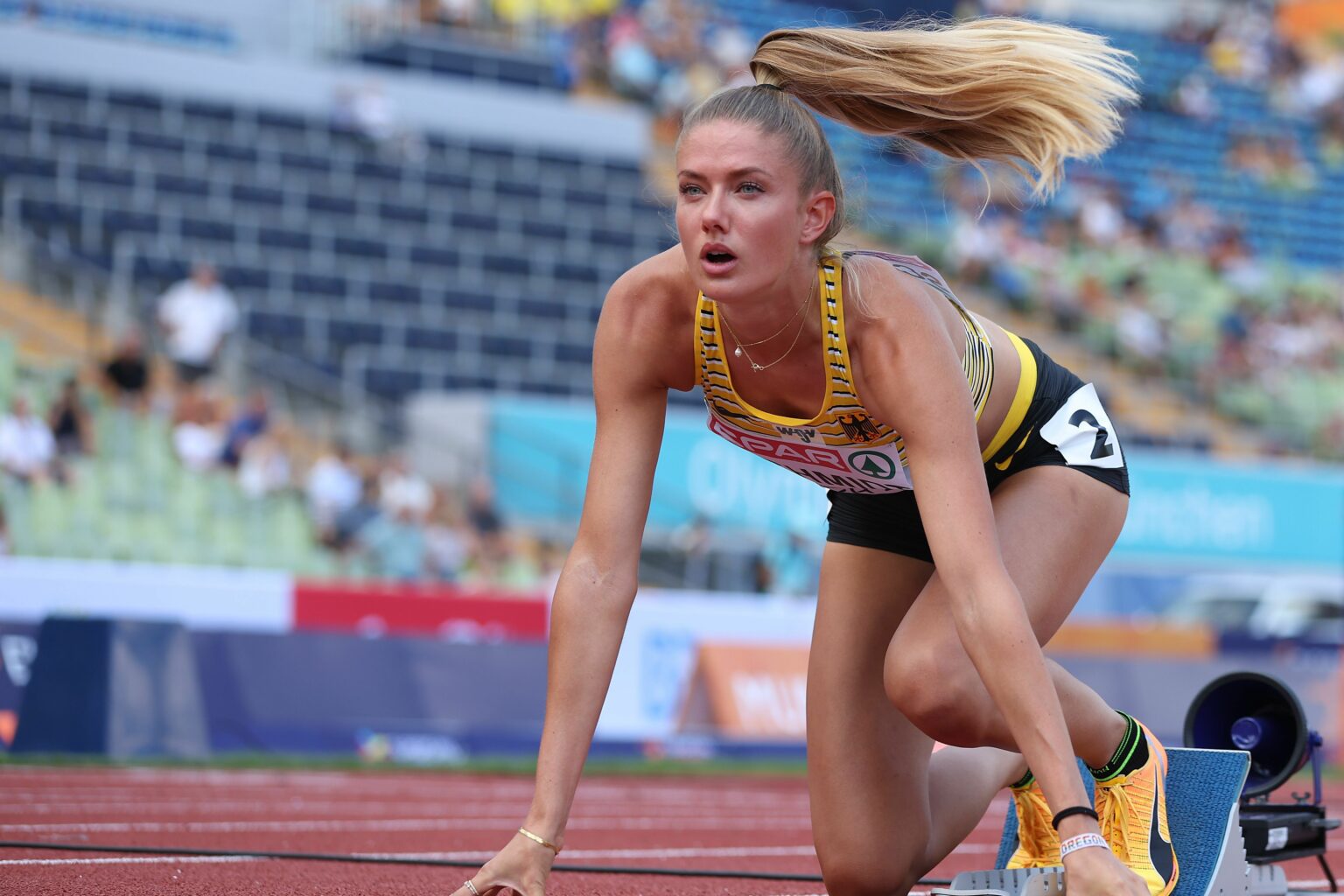 Alicia Schmidt beim Start für ein Rennen