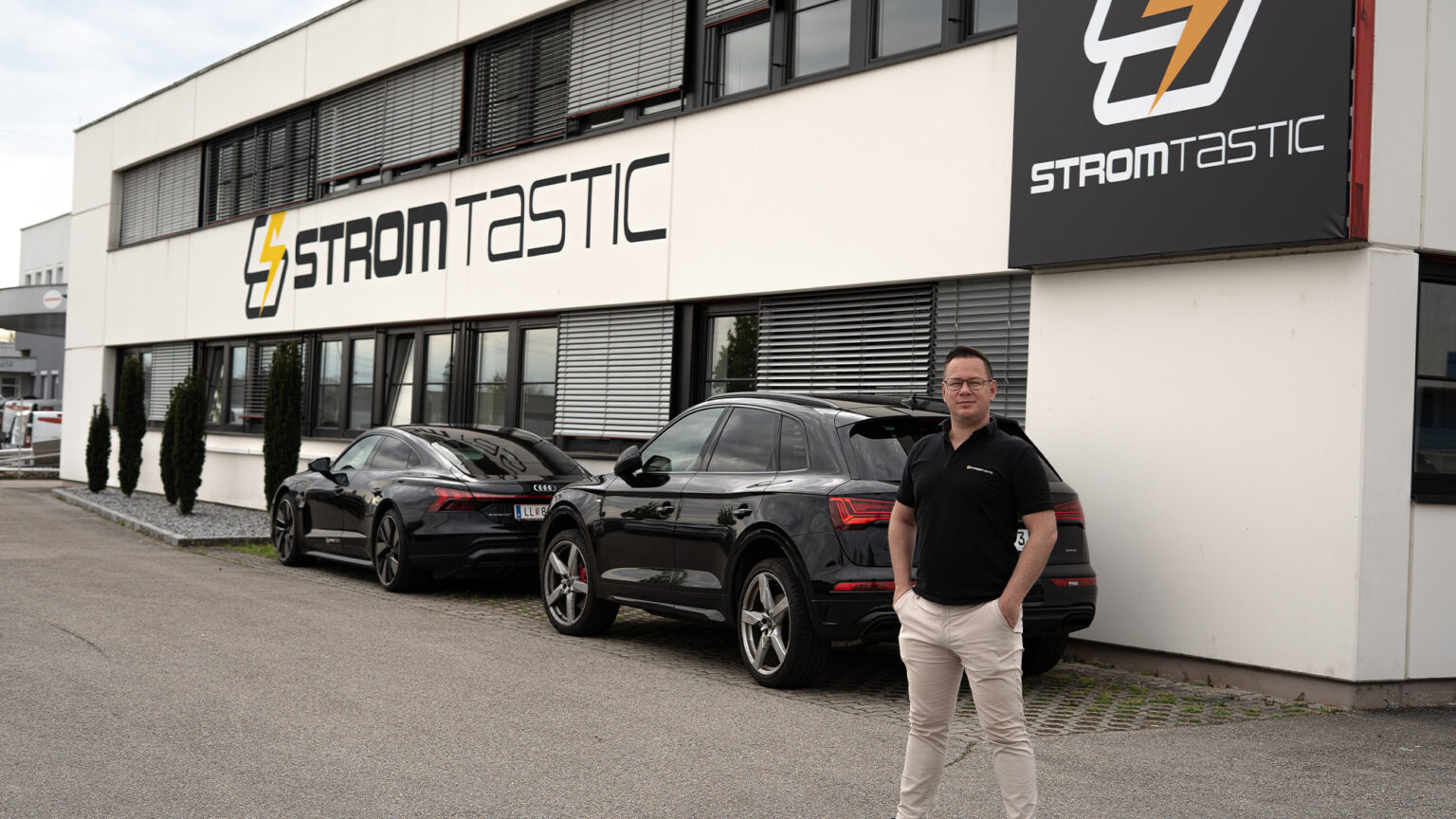 Marco Steindl, Inhaber von Stromtastic in Leonding, bietet innovative Lösungen für Photovoltaik, Gewerbespeicher, Schnellladestationen und Energiemanagement.