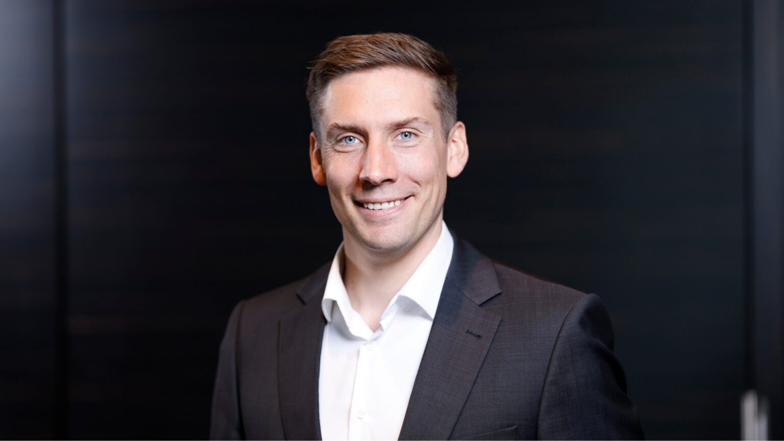 Christian Klüber von wefindtalents – Recruiting-Experte für Fashion, Beauty, Einzelhandel und Distribution. Seine Leidenschaft für HR & Leadership führte ihn in die Personalberatungsbranche.