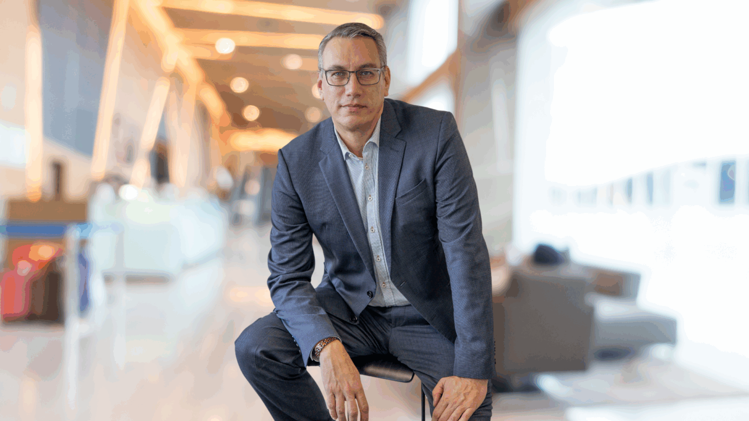 Mag. Gerald Struggl von SALUS – Bicik & Struggl Insurance Brokers GmbH präsentiert maßgeschneiderte Unternehmensversicherungen, vor allem im Bereich Betriebshaftpflicht und Vermögensschadenhaftpflicht.