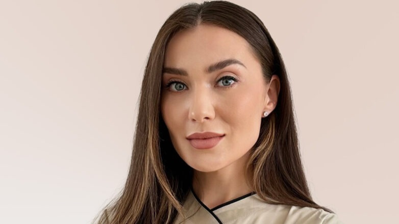 Natalia Leidl, Inhaberin von L8 – The Skin Concept in Wien, bietet apparative Kosmetik, Hautbildverbesserung und moderne Hautpflege mit Hightech-Geräten.