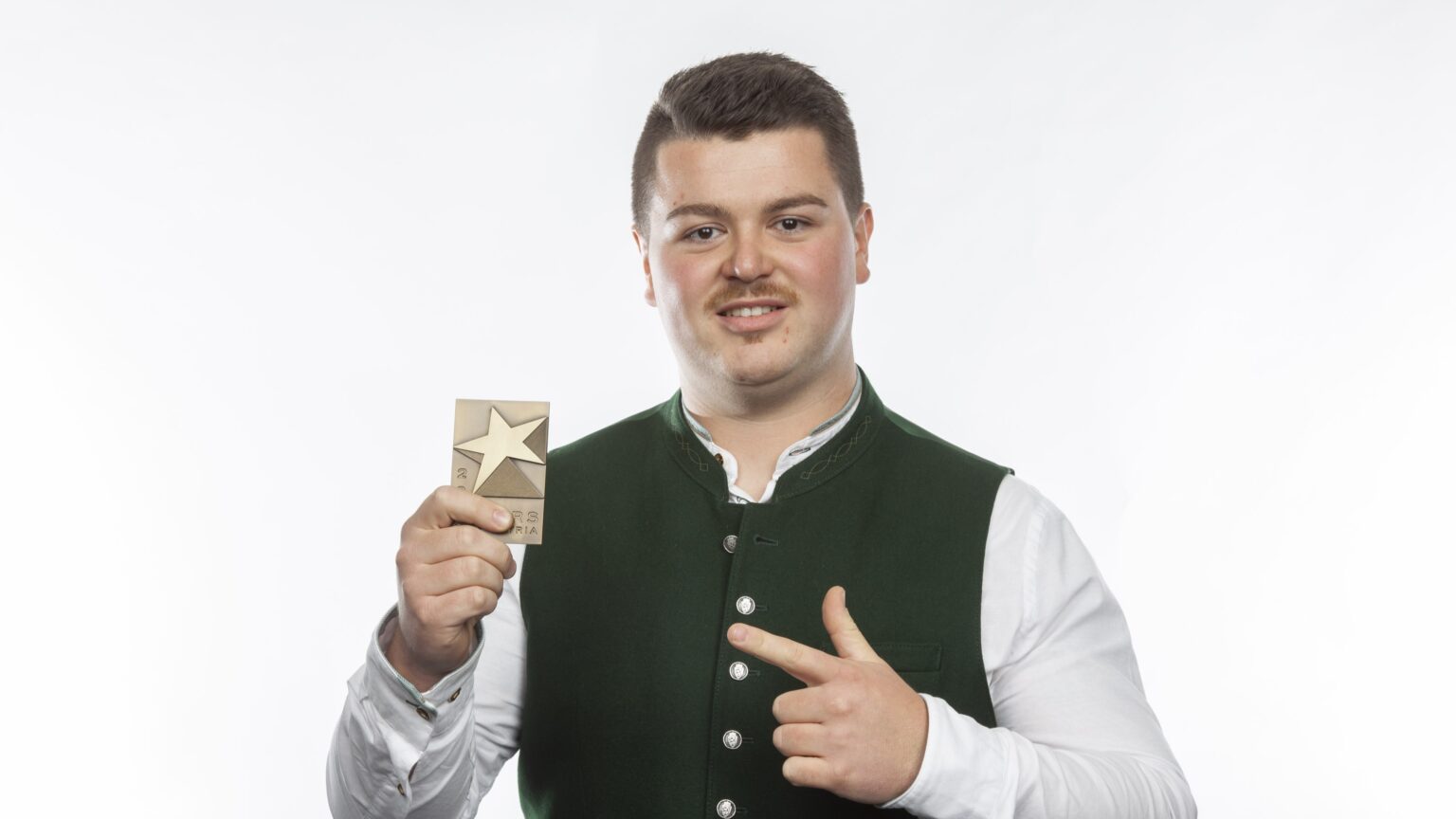 Manuel Schabernack, Gründer von STW Schabernack Tech Works, im Einsatz für Elektromaschinenbau, Automatisierungstechnik und professionelle Maschinenmontage in der Steiermark.