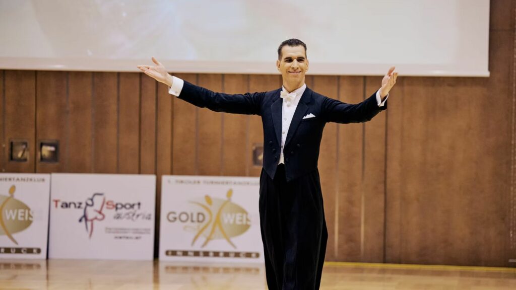Lukas Steinegger bietet in Tirol individuelles Tanztraining an, das Kindern, Paaren, aber auch Frauen ohne festen Tanzpartner – etwa im ProAm-Format – den Einstieg in den Tanzsport erleichtert