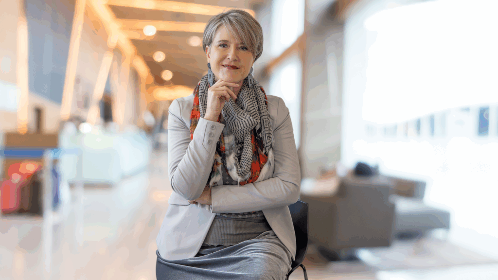 Elisabeth Bicik, Geschäftsführerin von SALUS, entwickelt individuelle Versicherungskonzepte und setzt auf persönliche Beratung.